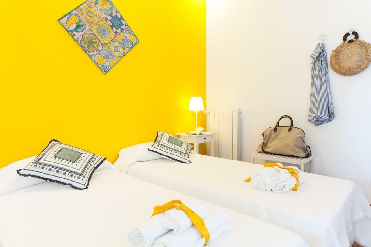 My Home In Mondello Palermo Bagian luar foto